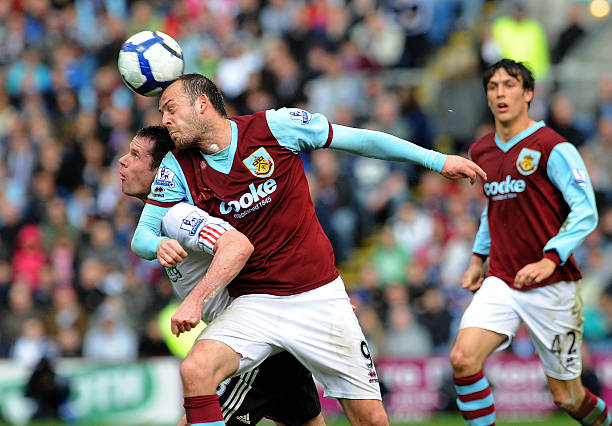 行了深刻的 行了深刻的